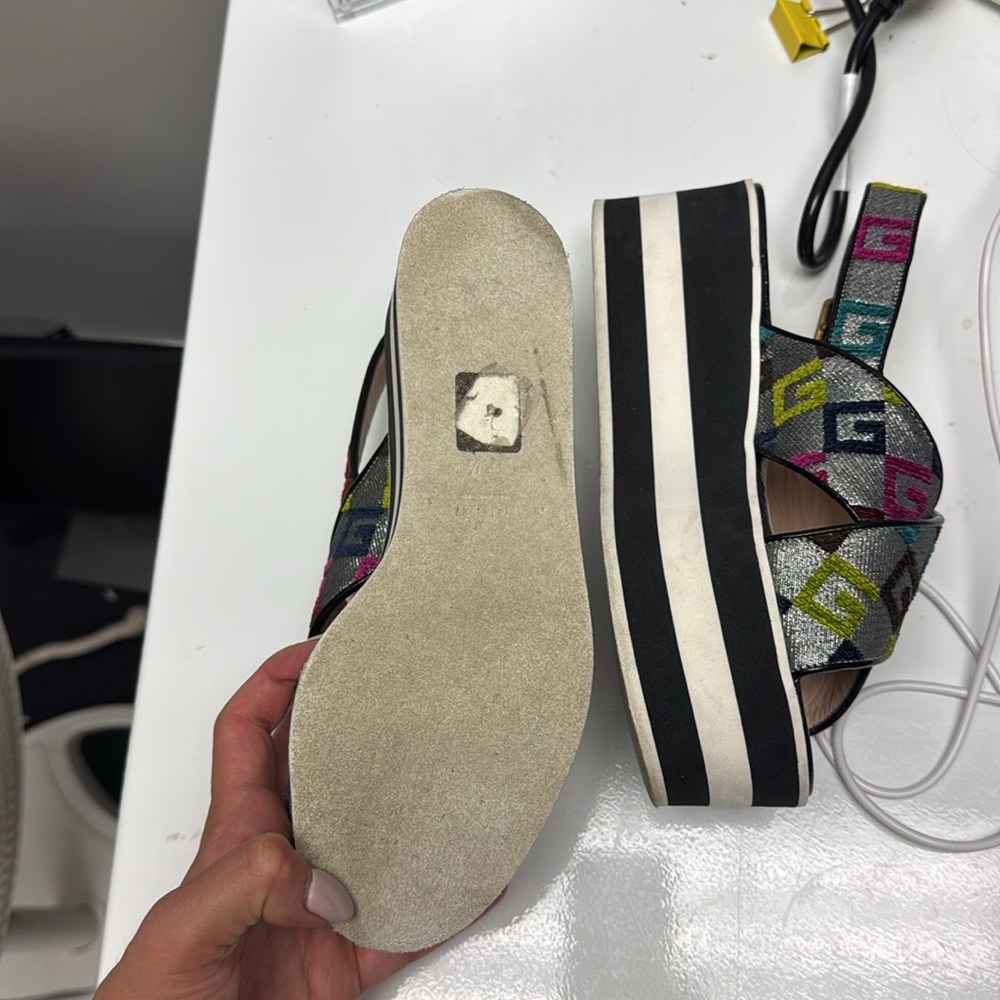 Gucci GG lurex flat form skipper sandal logo size 35.5 - Picture 4 of 5